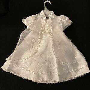 Baby Christening dress 0-3 months. Layered. Worn once.